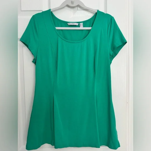 Isaac Mizrahi Live Women's Green Short Sleeve Top size M - Picture 1 of 4